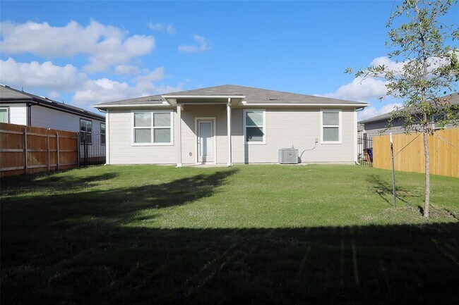 Building Photo - 3113 Bragg Pl