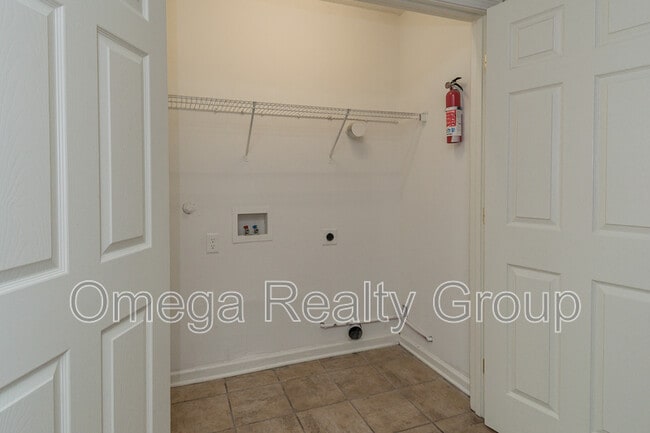 Building Photo - 13865 Roanoke Dr