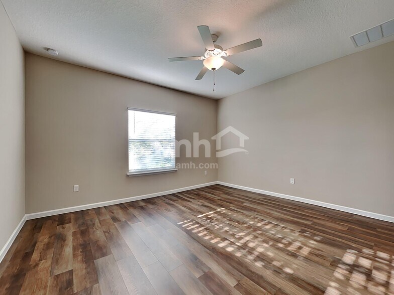 Building Photo - 179 Spruce Pt