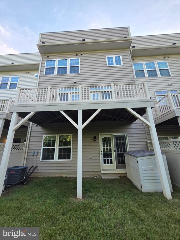 Building Photo - 5415 Stream Bank Ln