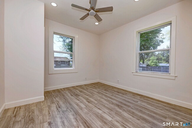 Building Photo - 330 Naugatuck Ave