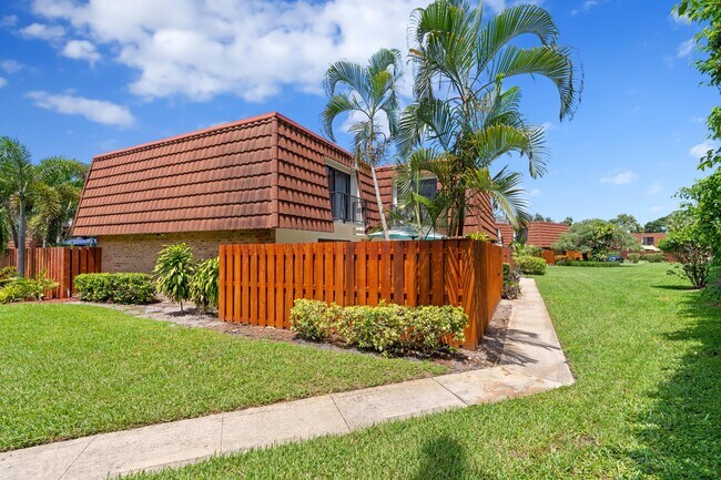 Building Photo - 3312 Spanish Wells Dr