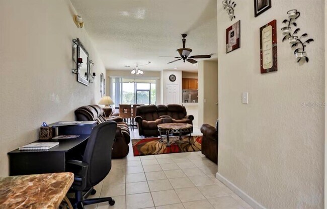 Building Photo - 2643 Old Kent Cir