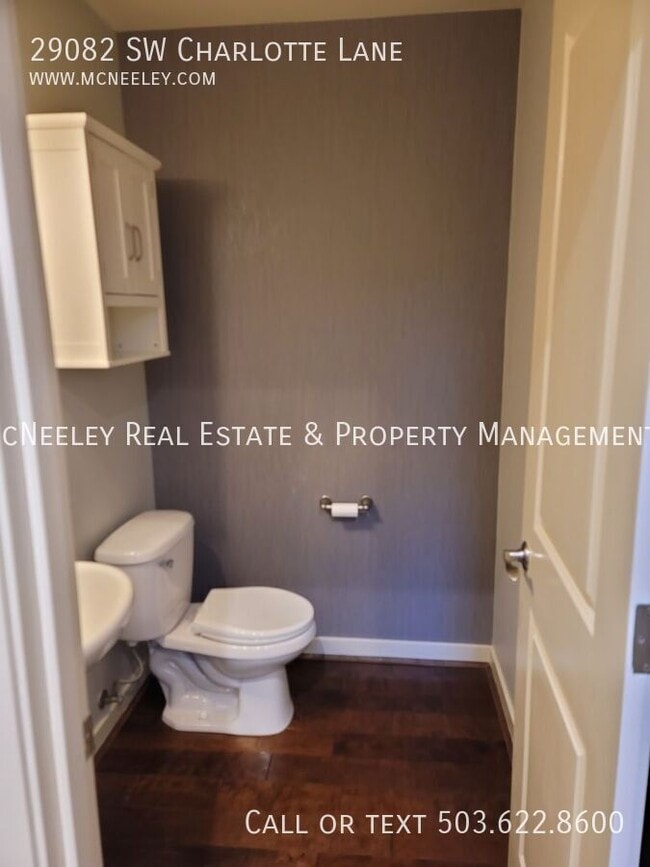 Building Photo - 29082 SW Charlotte Ln