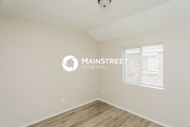 Building Photo - 4 Bedroom Pet-Friendly Home in Forney, TX with Main Street Renewal