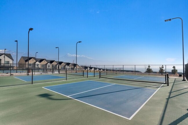 Building Photo - INVERNESS - BRAND NEW LUXURY ROW END THOUSE W 2 CAR GARAGE