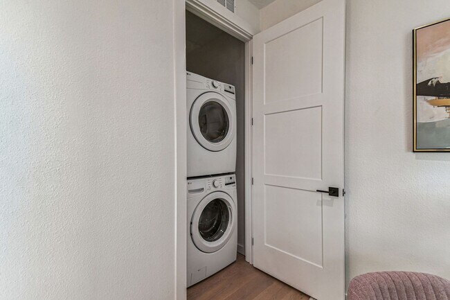Building Photo - New Construction Townhome For Lease