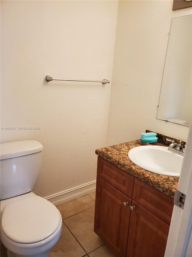 Building Photo - 1300 Moffett St