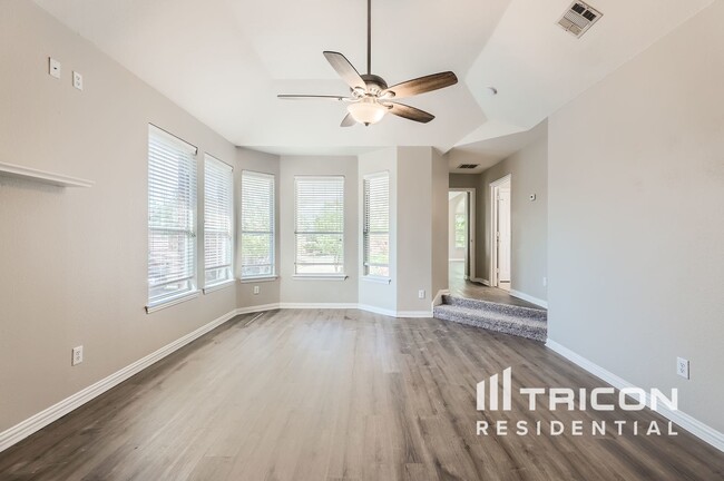 Building Photo - 2624 Dunbar Dr