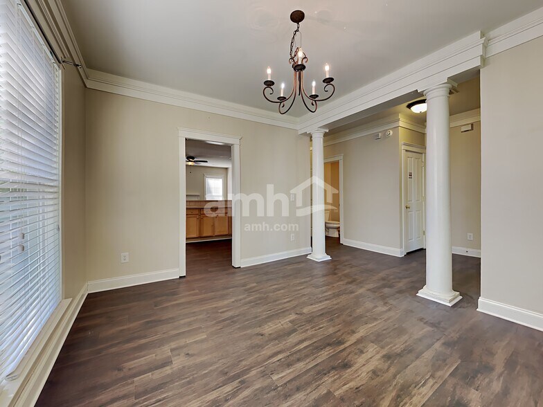 Building Photo - 2612 Merion Hills Ct