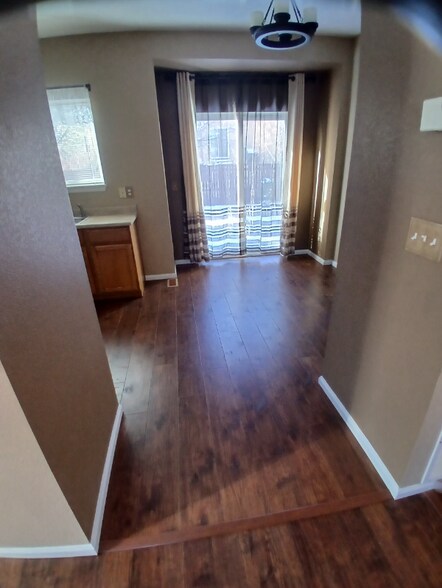 Building Photo - 8144 Cedar Chase Dr