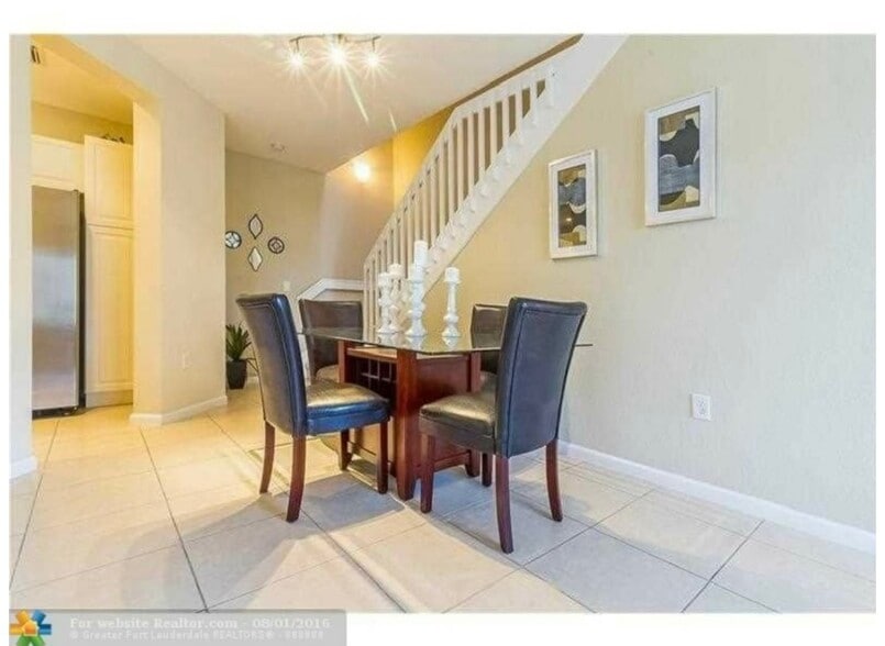 Building Photo - 6061 Grand Cypress Cir W