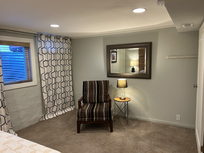 Building Photo - 3411 SE 59th Ave