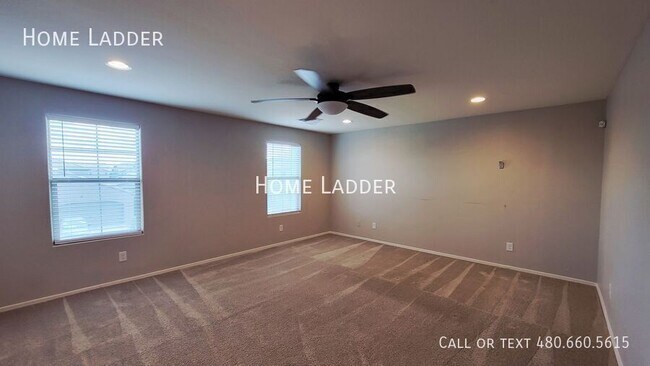 Building Photo - 12034 W Tether Trl