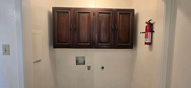 Building Photo - Available! 2 Bedroom 1 Bath Close to Everything! Longview, TX!