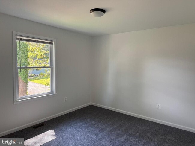 Building Photo - 845 Whispering Pine Cir