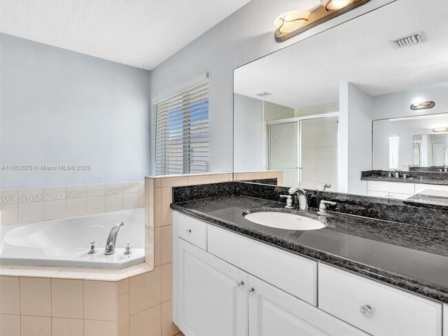 Building Photo - 2727 Treasure Cove Cir