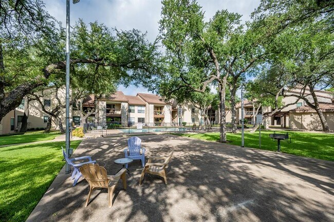 Building Photo - 8600 Fathom Cir