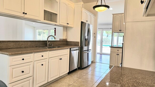 Building Photo - 20811 Tiara St