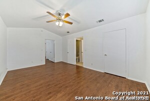 Building Photo - 615 Burwood Ln