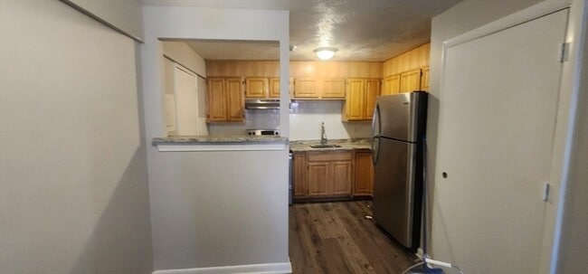 Building Photo - 55 Elmwood Park