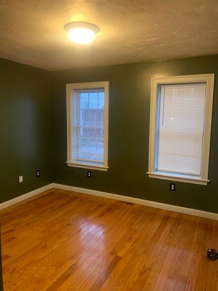 1st floor bedroom - 396 Washington St