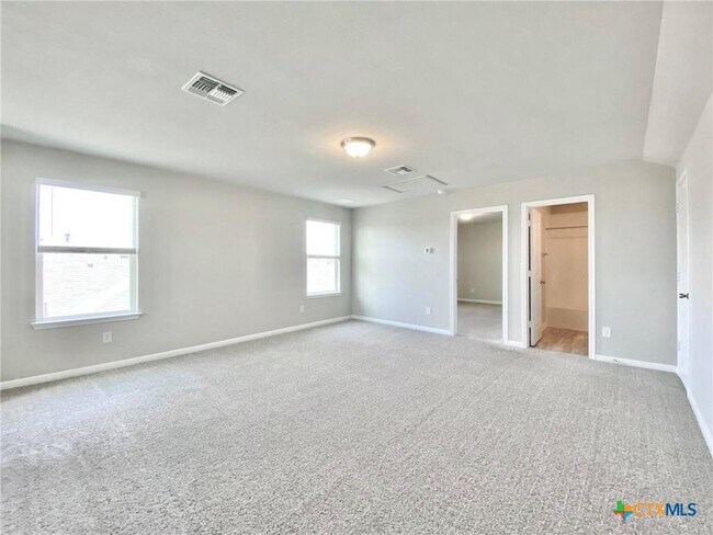 Building Photo - 2036 Port Ellen Dr