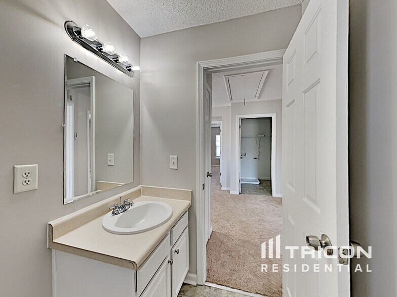 Building Photo - 3209 Mackinac Island Ln