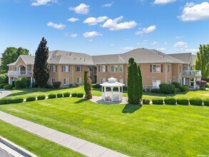 Building Photo - Charming 55+ Condo with Indoor Pool & Mountain Views in American Fork