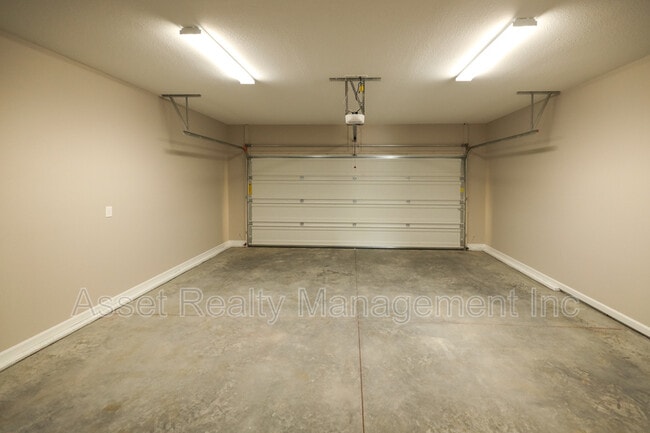 Building Photo - 5804 Rain Cloud Rd