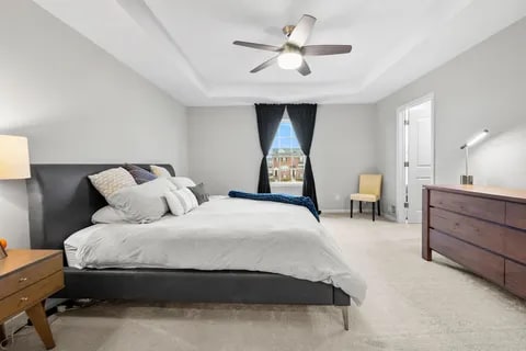 Building Photo - 47713 Hillcrest Dr