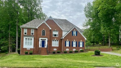 Building Photo - 2405 Stemwell Blvd