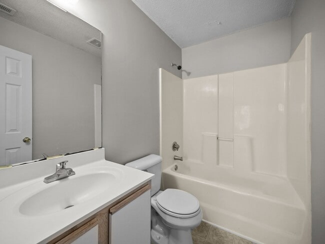 Building Photo - Welcome to Marsh Oaks!