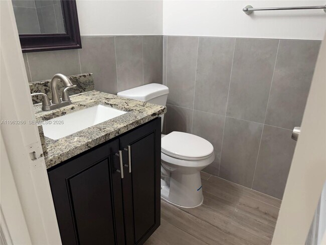 Building Photo - 2700 Coral Springs Dr