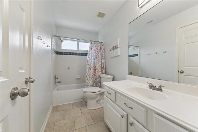 Building Photo - 3319 Harbrook Dr