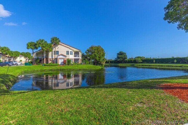 Building Photo - 815 Boynton Beach Blvd