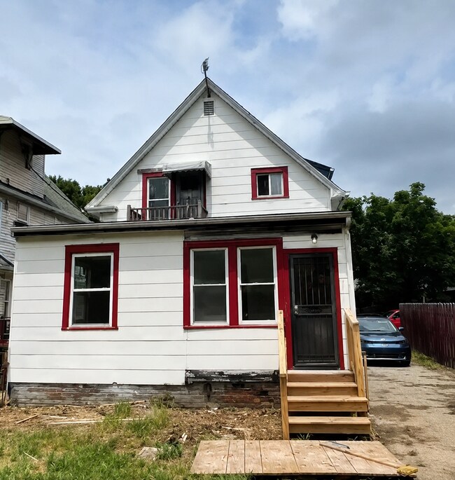 Building Photo - 10724 Morison Ave