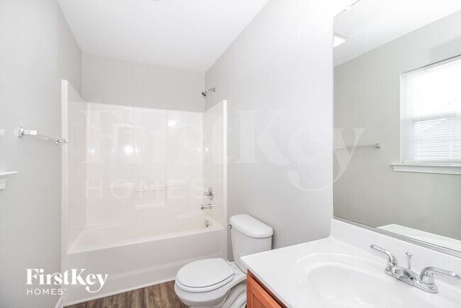 Building Photo - 4010 Shallowcreek Ct