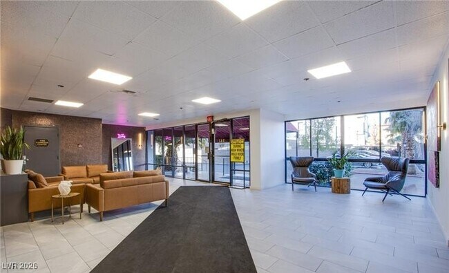 Building Photo - 3930 University Center Dr