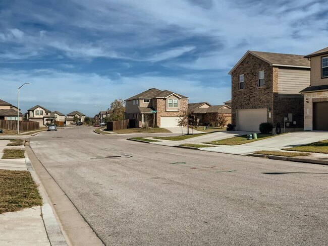 Building Photo - 16016 Remington Reserve Way
