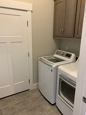 Building Photo - Ash Pine