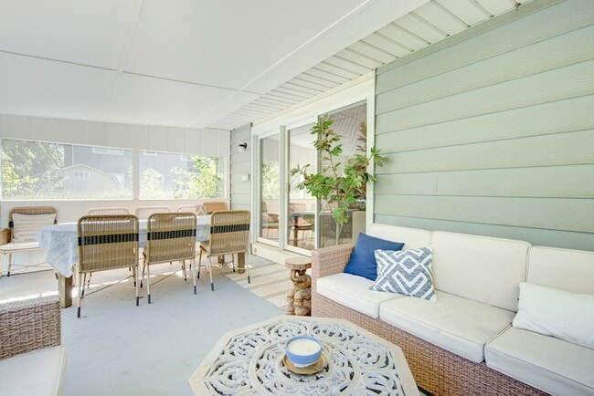 Building Photo - 1236 Hercules Ln