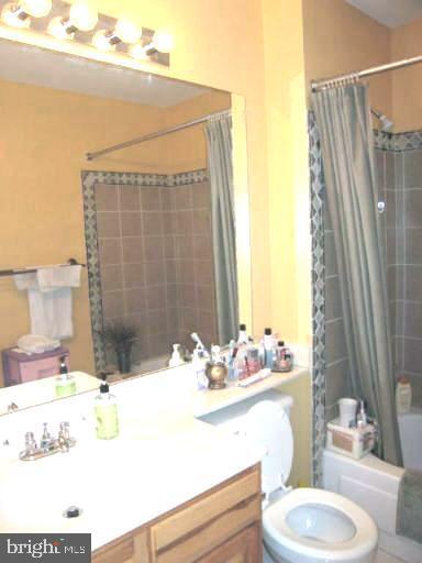 Building Photo - 9902 Boysenberry Way