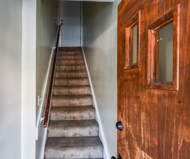 Building Photo - 1709 Montello Ave NE