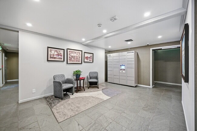 Building Photo - $2,240.95 2-Bed, 2-Bath Condo In Perfect Denver Location!