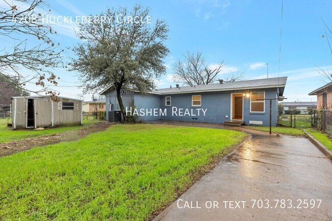 Building Photo - 4208 Huckleberry Cir