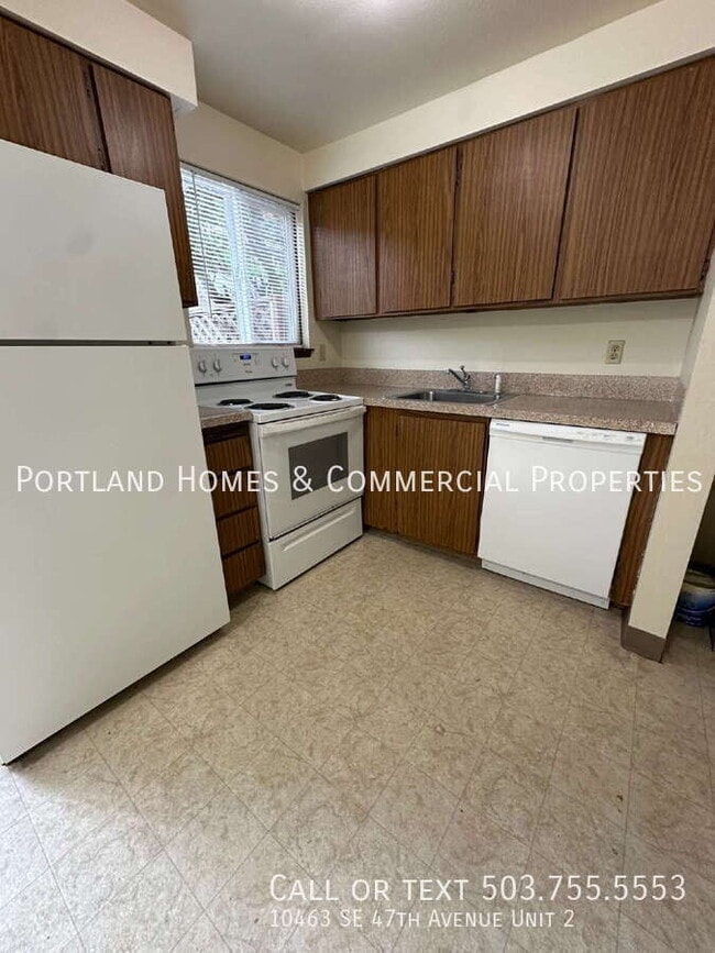 Building Photo - 10463 SE 47th Ave