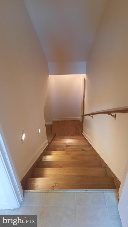 Building Photo - 137 Hunters Ridge Dr