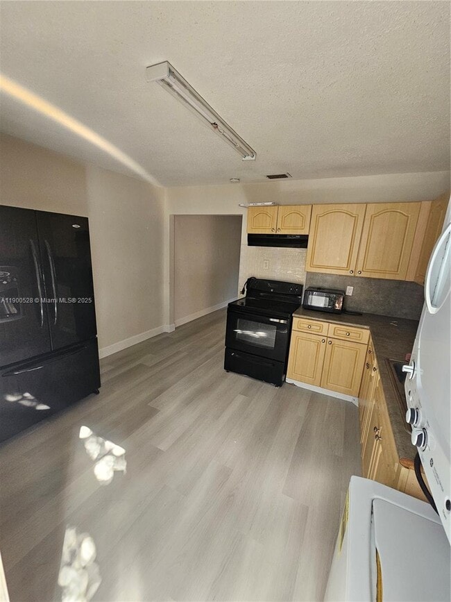 Building Photo - 2245 Freedom St