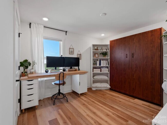 Building Photo - 203 Shay Crossing Rd